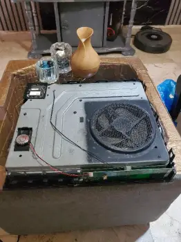 Para reparar xbox one no enciende vino así tiene fuente y cable hdmi