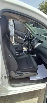 Nissan  frontier np300 2 cab 4x4 aÑo 2022