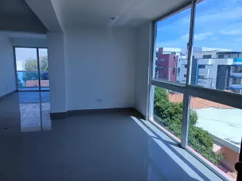 Amplio ph con terraza 4 hab 300 m2  en reparto los 3 ojos