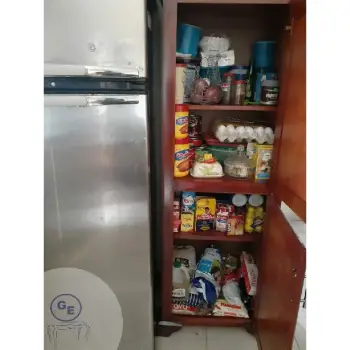 Despensa de cocina en madera