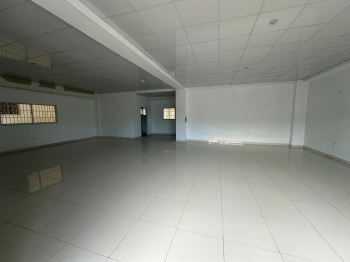 Vendo local en villa aura