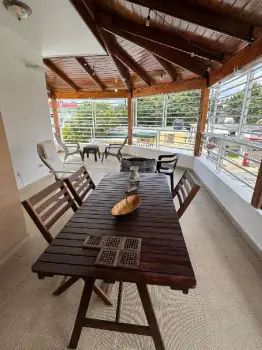 Alquilo apartamento amueblado 2 habitaciones  un parqueo en jardines d