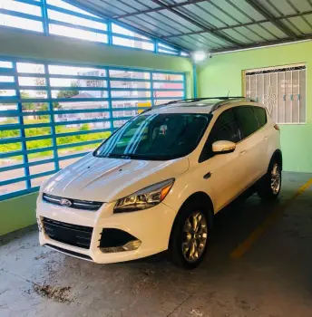 Ford escape 2.0 titanium 2013 en peravia