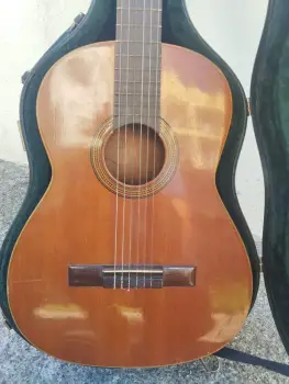 Guitarra española vicente tatay con forro duro