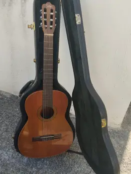 Guitarra española vicente tatay con forro duro