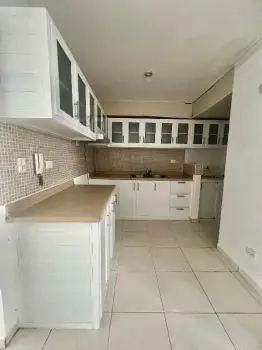 Alquilo apartamento en carmen renata 3