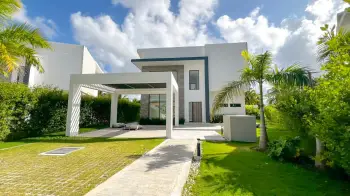 Villa en venta en cocotal con línea blanca de 3 habitaciones