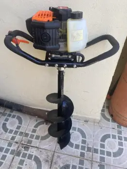 Máquina para aser hollo en peravia