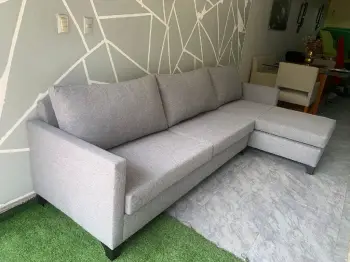Sofa l global tapizado en tela europea. 105x60 pulgadas