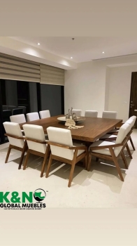 Comedor de 12 sillas modernas. hecho en roble