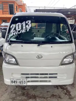 Daihatsu hijet 2013  muy buenas condiciones