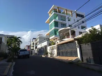 Vendo hermoso apartamento con terraza en los corales del sur
