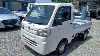 Vendo daihatsu hijet 2019 platanera inicial 150000 financiemiento disp