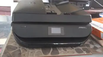 Impresora hp mod.4650 imprime-scanea y copia en santo domingo este
