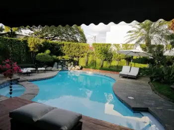 Casa en venta en arroyo hondo viejo.