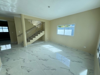 moderna casa de 2 niveles en la zona más exclusivas y tranquila