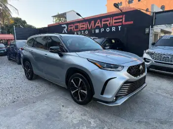 Toyota highlander xse 2021