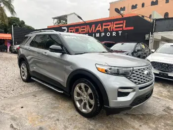 Ford explorer platinum 4x4 2020
