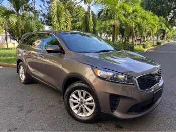 Kia sorento 2020  4x4  3 filas de asientos  clean carfax  óptimas cond