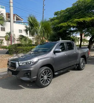 Toyota hilux srv 2019 en peravia