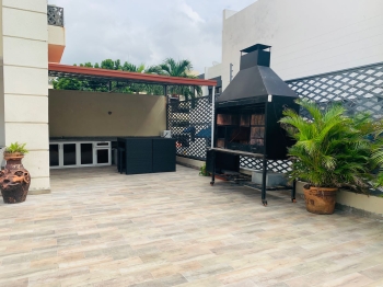 Espacioso apartamento con vista al mar en alquiler en la esperilla san