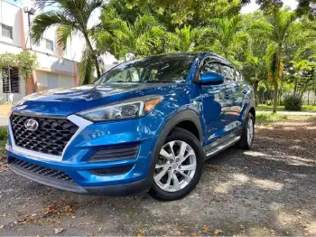 Hyundai tucson 2019  clean carfax  óptimas condiciones.