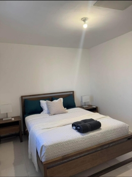 Apartamento de 3 habitaciones en venta en la zona universitaria.