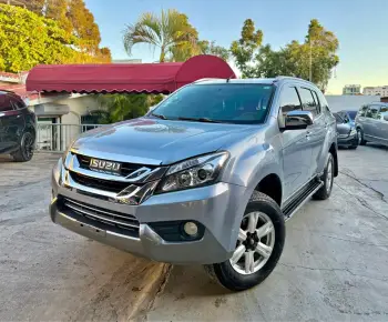 Isuzu mux limited 2016