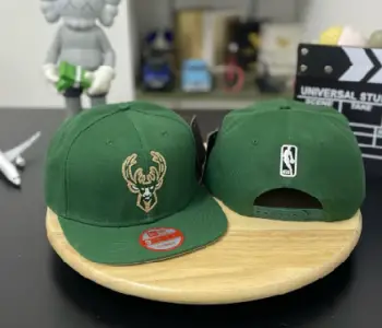 Gorra new era milwaukee bucks en la vega