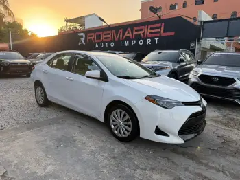 Toyota corolla le 2019