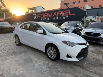Toyota corola le 2019