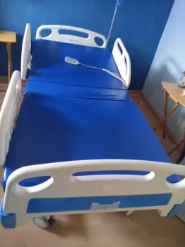 Cama de hospital eléctrica