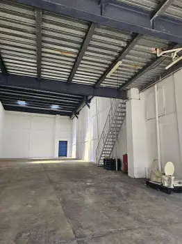 Arriendo nave de 380 m2 próximo a autopista duarte