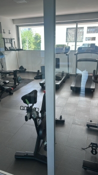 Vendo apartamento en bella vista en 5to piso con excelente distribució