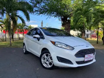 Ford fiesta 2014  óptimas condiciones como nuevo