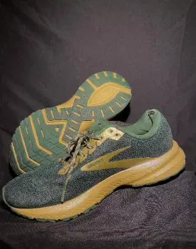 Brooks launch 7 run lucky en monseñor nouel