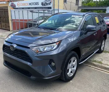 Toyota rav4 xle 2019