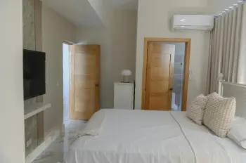 Alquilo apto 1 habitacion amueblado  en la zona universitaria residenc