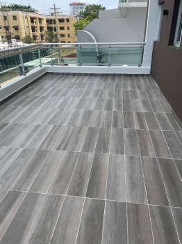 Segunda con terraza privada cerca de la churchil ideal familiar