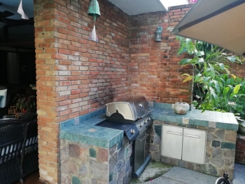 Casa en venta en arroyo hondo viejo.