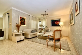 Vendo casa en arroyo hondo viejo de esquina
