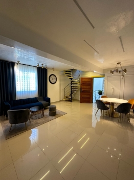 Apartamento 4to nivel en venta ensanche ozama santo domingo este  con