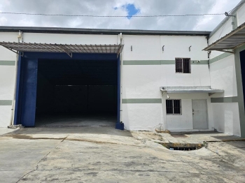 Arriendo varias naves próximo a jacobo magluta