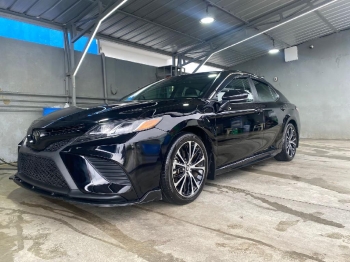 Toyota camry se 2020