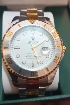 Reloj  acero/inox resistente al agua cristal hardlex  fechero