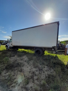 Este vehiculo es ideal para transporte de carga mudanzas o trabajos pe