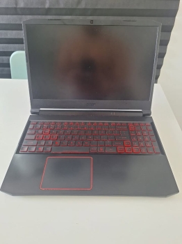 Laptop para videojuegos acer nitro 5