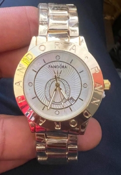 Reloj pandora para damas caja y brazalette ac/inox resisente al agua m
