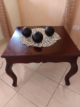 Mesa  en  caoba