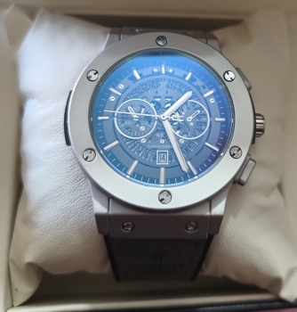 Reloj  con caja acero inox correa silicona ajustable fechero